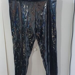 Glossy Black Women's Leggings